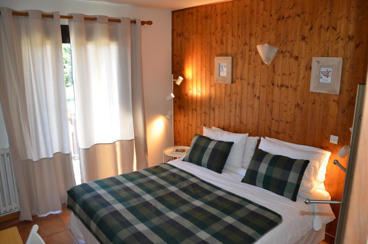 Hotel Le Cret เลส์เดอซาลป์ ภายนอก รูปภาพ