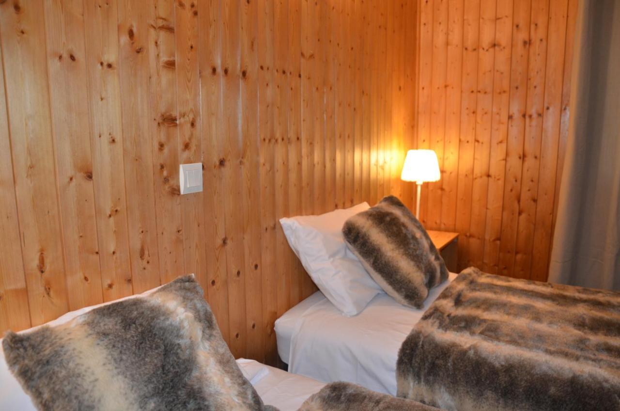 Hotel Le Cret เลส์เดอซาลป์ ภายนอก รูปภาพ